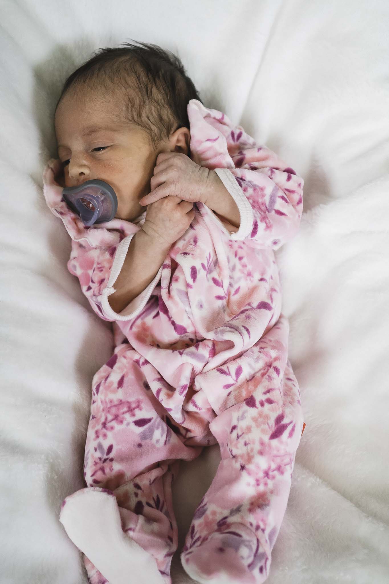 Chloe Velour Magnetic Footie (Baby Girl)